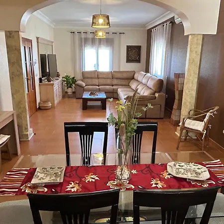 Alvaro Holiday home Albares